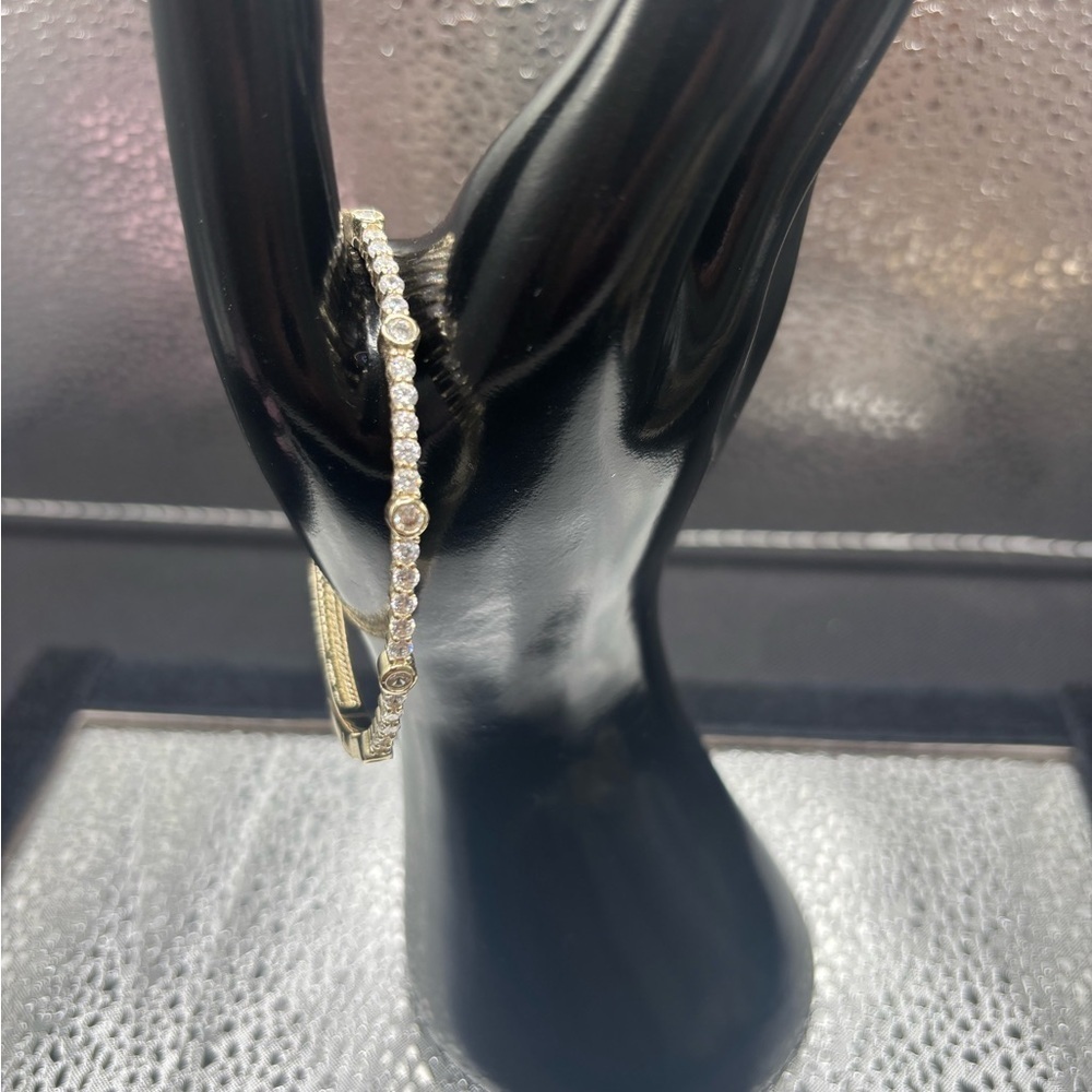Elegant Gold and Silver Women's Bracelet